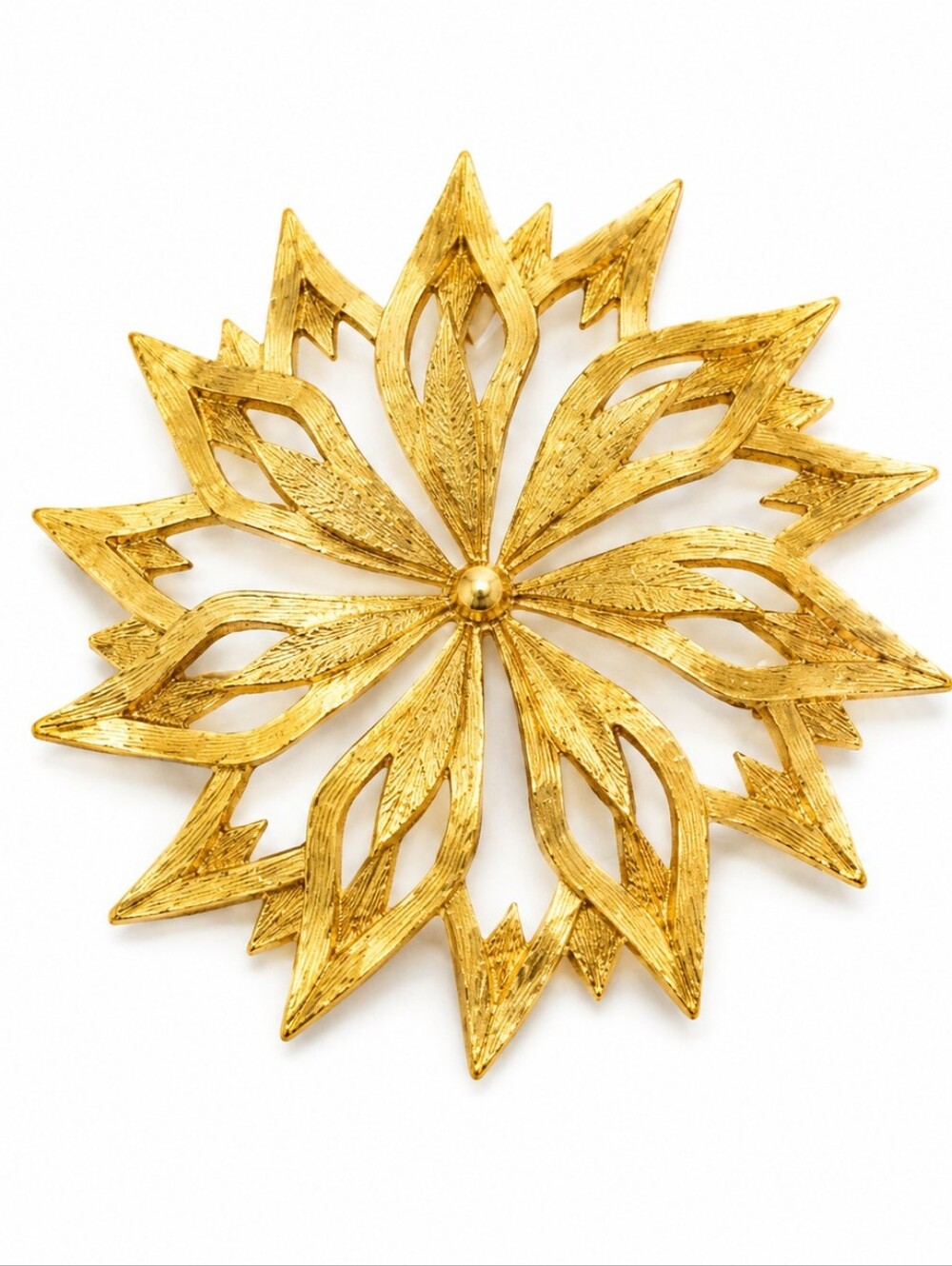 Monet Gold Tone Starburst Flower Brooch Pin Vintage Statement Jewelry